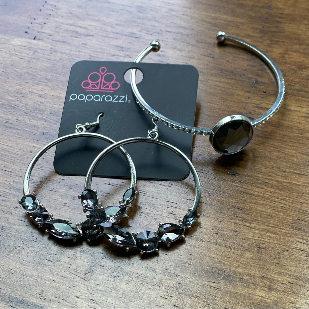 Paparazzi Fishhook Earrings + Bracelet Graphite